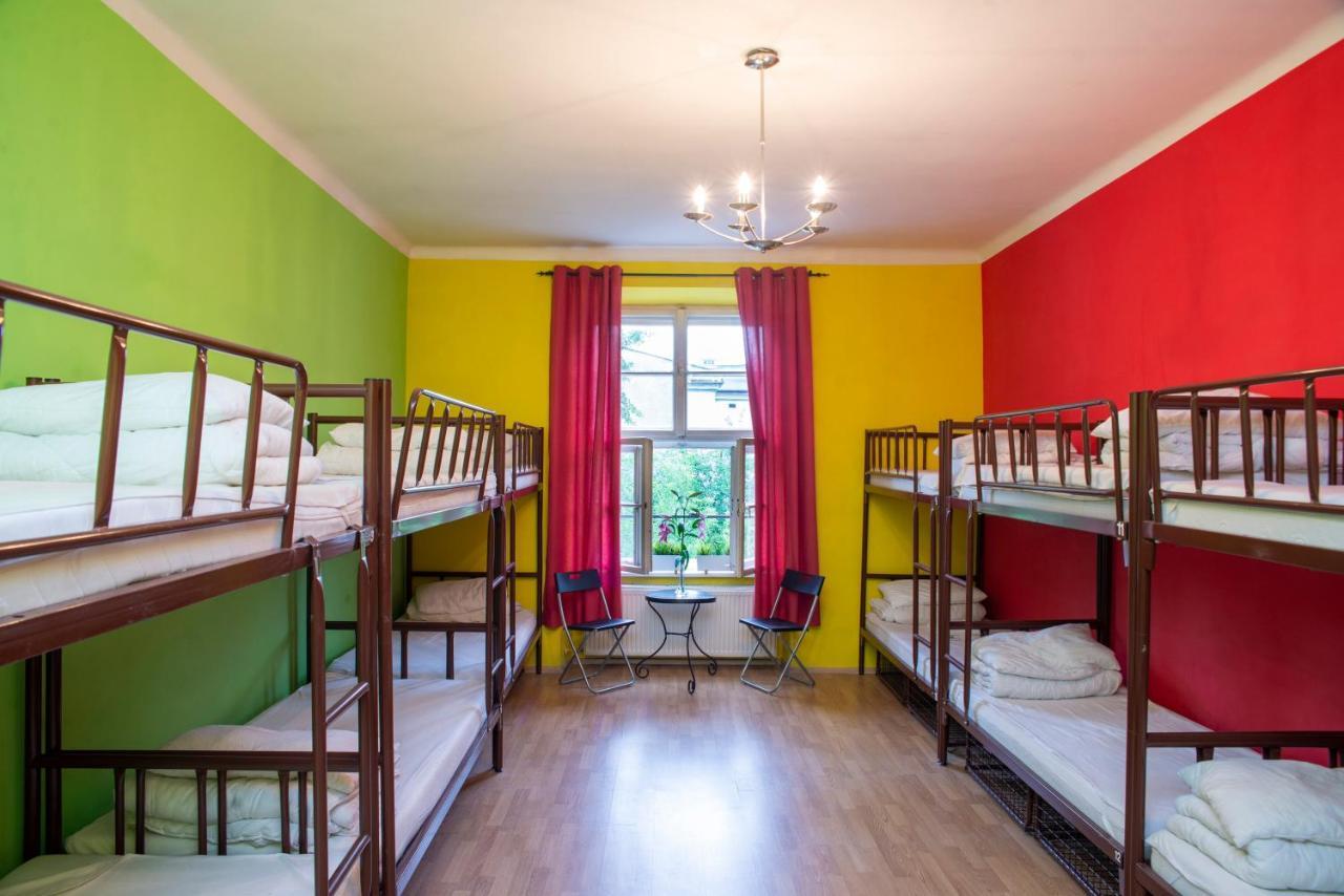 Let'S Rock Party Hostel! Age Limit From 18 Until 40! Cracóvia Exterior foto